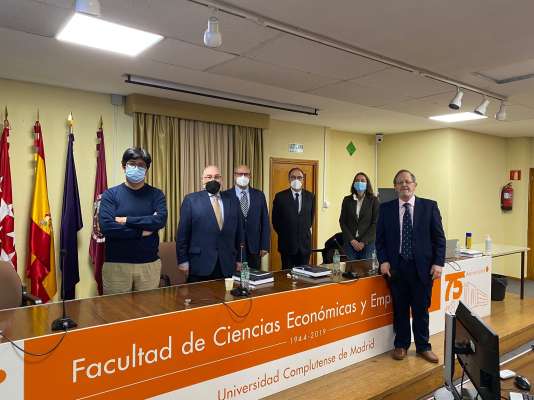 El 3 de marzo de 2022 José María Insenser Farré defendió la Tesis Doctoral “Nuevas metodologías para la evaluación del impacto en las empresas del sector TIC de las Políticas de Innovación tecnológica”